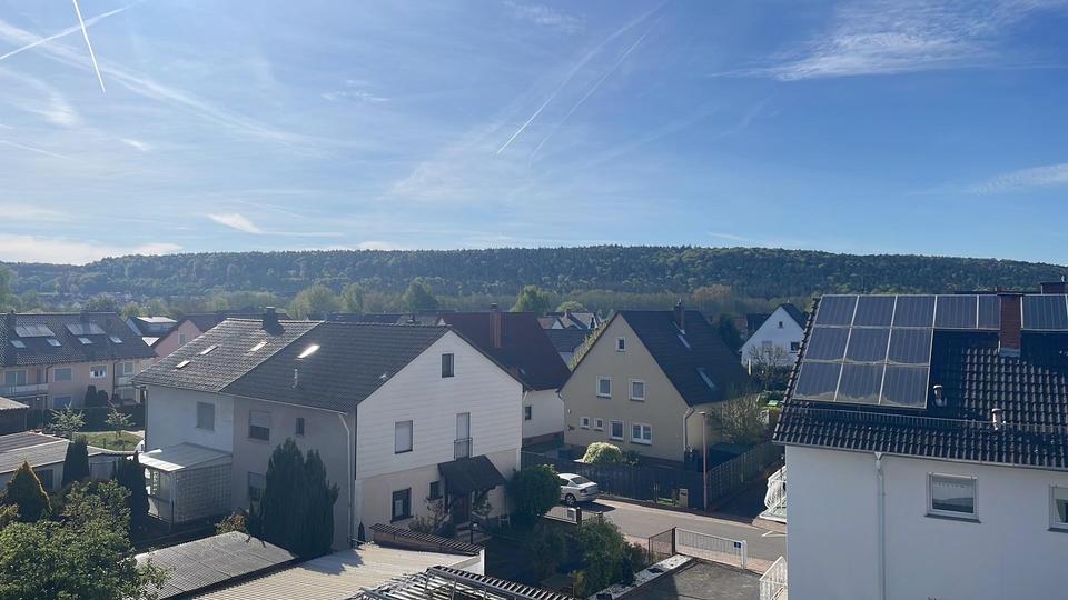 Dachgeschoßwohnung Rodenbach - 3 Zimmer, 77 m&sup2;, 900&euro; | Angebot:26166256