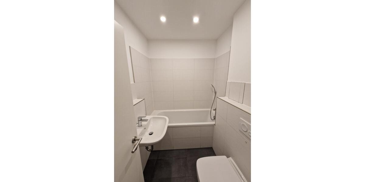 Etagenwohnung Gräfenhainichen - 5 Zimmer, 104 m&sup2;, 807&euro; | Angebot:24688996