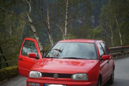 VW Golf 92.100 km 2.000 &euro; Kappeln 24376