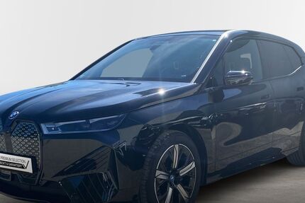 BMW iX 22.514 km 72.330 € Germering 82110