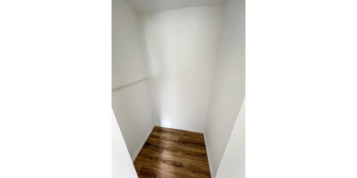 Etagenwohnung Bremerhaven Mitte - 4 Zimmer, 104 m&sup2;, 850&euro; | Angebot:26099646