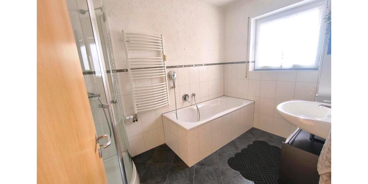Etagenwohnung Schliengen - 5 Zimmer, 120 m&sup2;, 389.000&euro; | Angebot:27120850