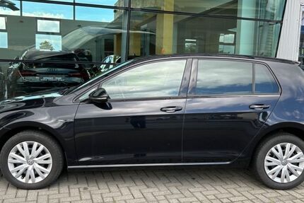 VW Golf 195.000 km 8.250 &euro; Niestetal bei Kassel 34266