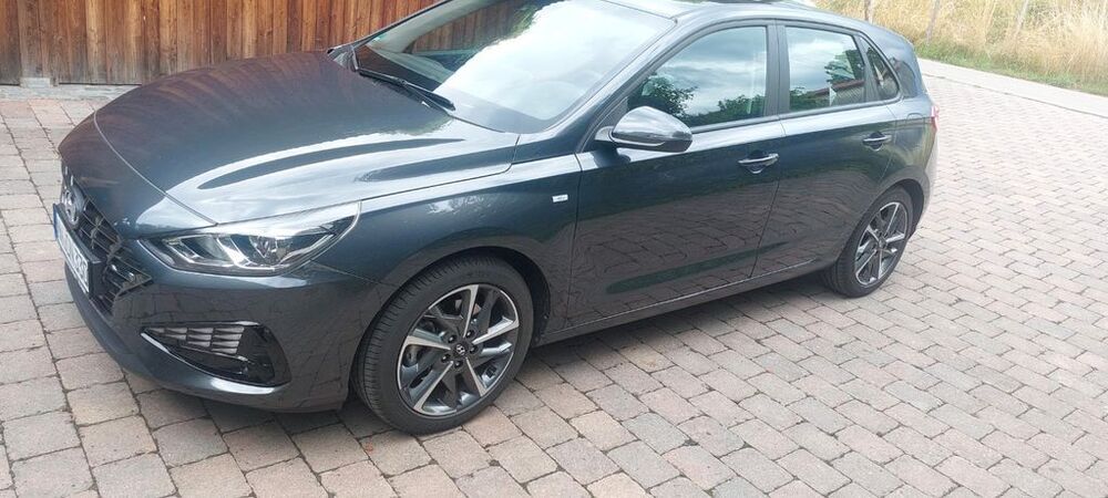 i30