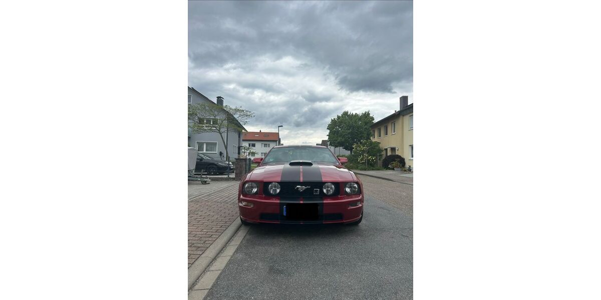 Ford Mustang 145.000 km 14.600 &euro; Durmersheim 76448