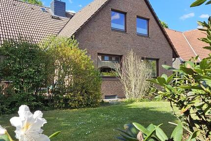 Haus Hannover Ahlem-Badenstedt-Davenstedt - 8.5 Zimmer, 176 m&sup2;, 585.000&euro; | Angebot:27064111