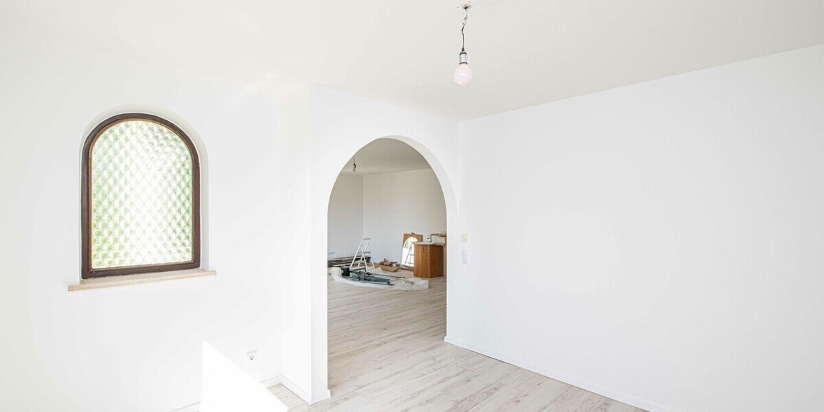 Zweifamilienhaus in guter Lage, größtenteils saniert 5 zimmer