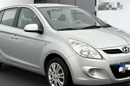 Hyundai i20 49.500 km 8.600 &euro; Bad Soden 65812