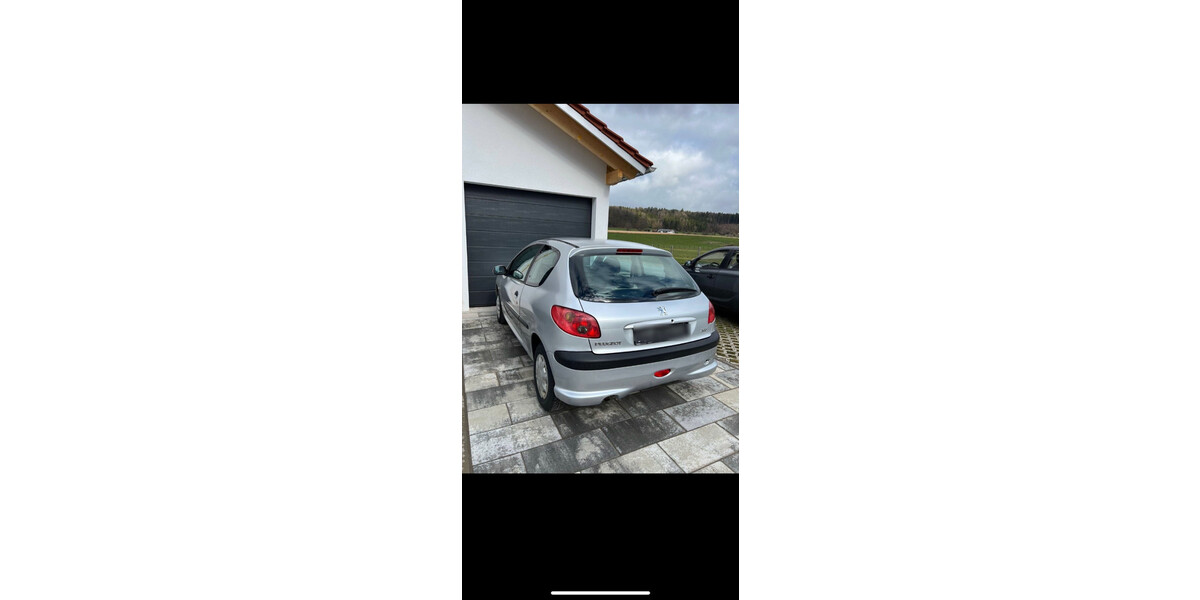 Peugeot 206 95.000 km 3.000 &euro; München 80313