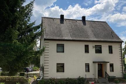 2 Familienwohnhaus mit großzügigem Grundstück im Landkreis FO zimmer