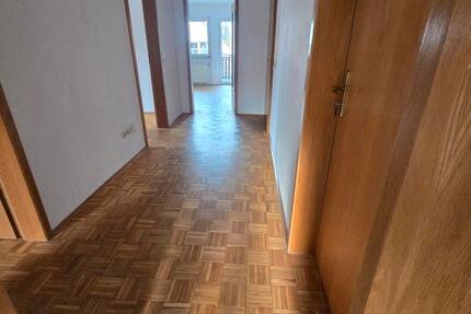 Wohnung Würzburg Heuchelhof - 3.5 Zimmer, 83 m&sup2;, 1.130&euro; | Angebot:25392077
