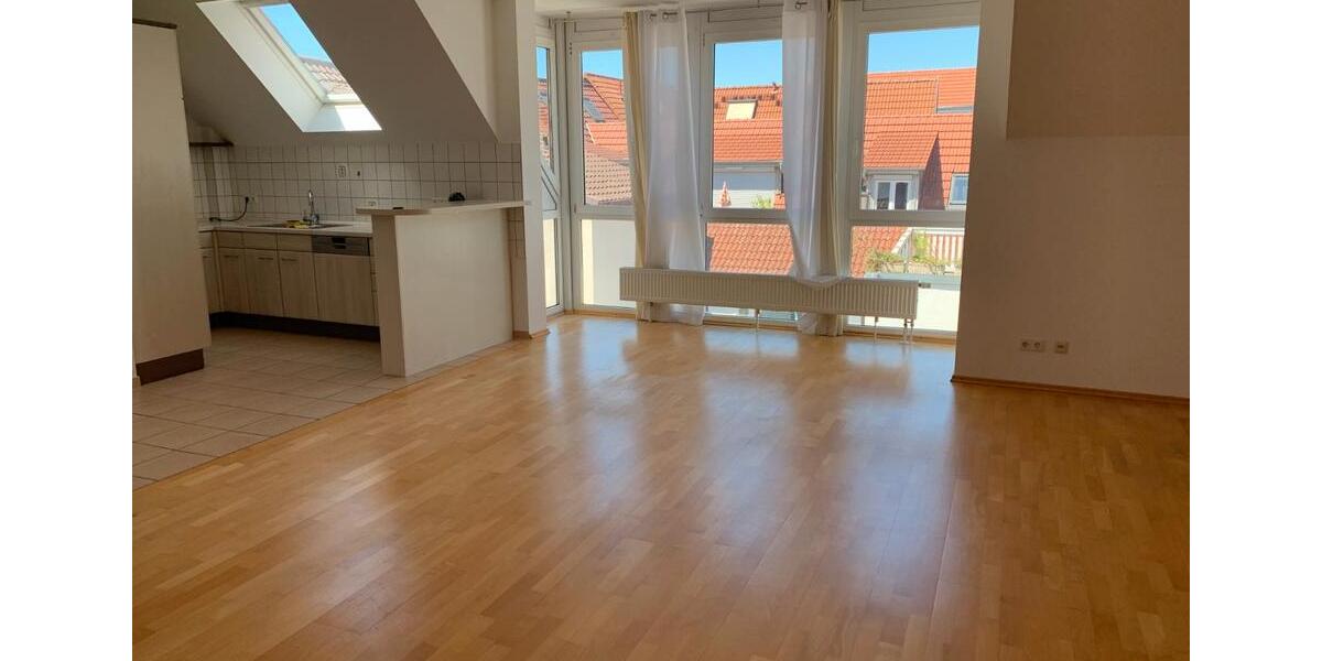 Dachgeschoßwohnung Bensheim - 2 Zimmer, 85 m&sup2;, 998&euro; | Angebot:26649791