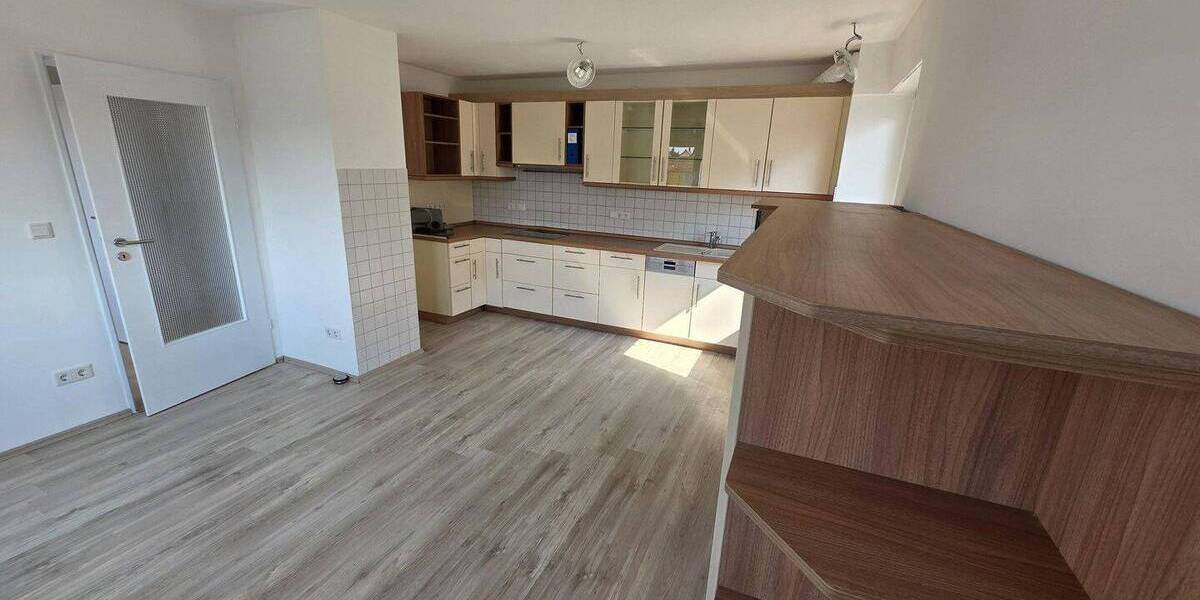 Etagenwohnung Schifferstadt - 3 Zimmer, 81 m&sup2;, 1.100&euro; | Angebot:26833849