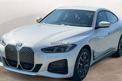 BMW i4 8.949 km 52.990 &euro; Werne 59368