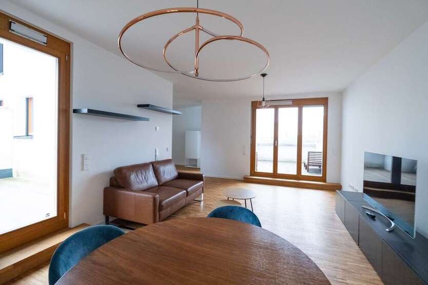 Wohnung zum Mieten in Frankfurt am Main 1.900 € 88 m²