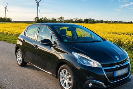 Peugeot 208 53.350 km 6.590 &euro; Bredstedt 25821