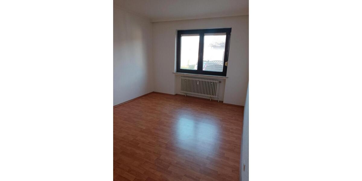 Hochparterre Schiffdorf - 3 Zimmer, 83 m&sup2;, 690&euro; | Angebot:25398177