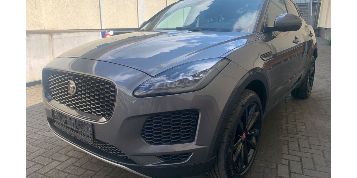 Jaguar E-Pace 131.400 km 15.990 &euro; Berlin 12057