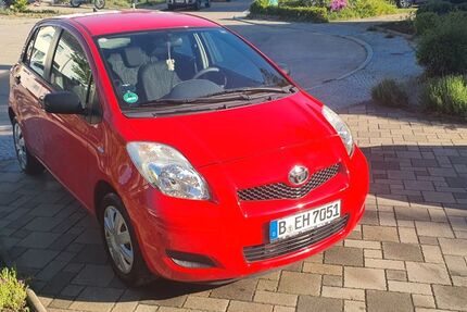 Toyota Yaris 93.000 km 4.200 &euro; Berlin 14165