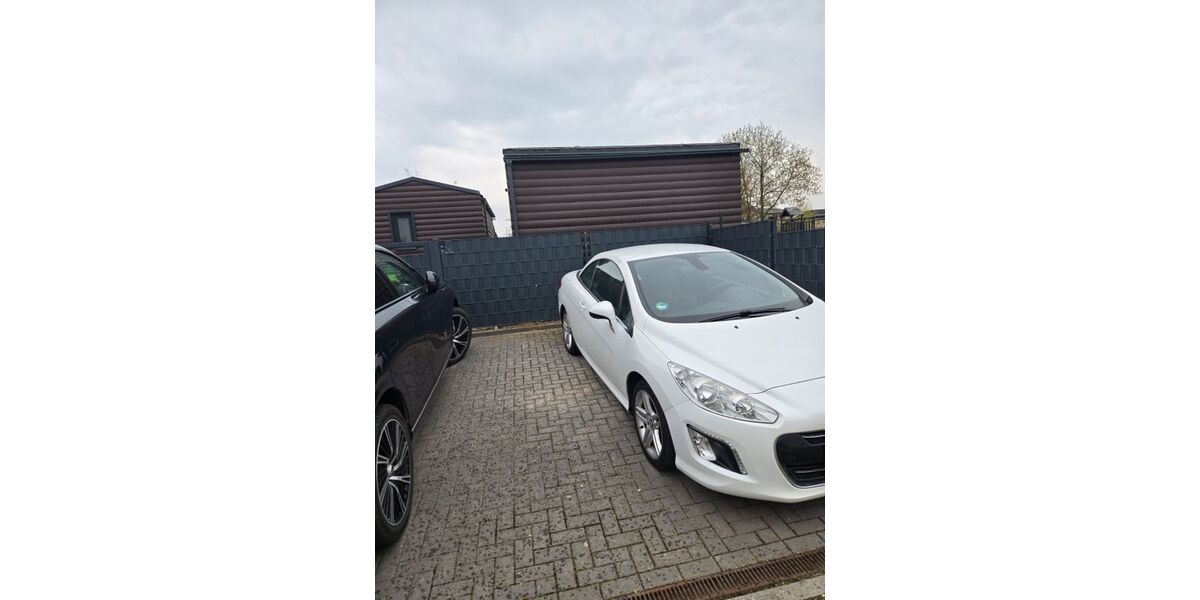 Peugeot 308 97.000 km 5.100 &euro; Wolmirsleben 39435