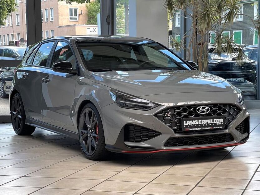 i30