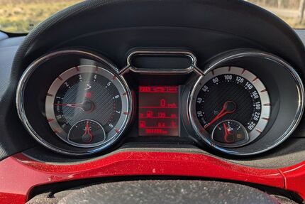 Opel Adam 84.000 km 9.200 &euro; Ditzingen 71254