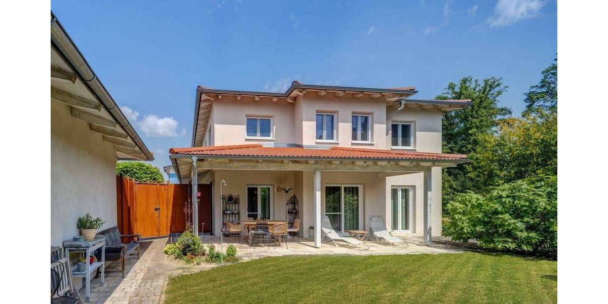 Perfekt für Familien in ruhiger Ortsrandlage! Großzügiges Einfamilienhaus modern und komfortabel ausgestattet! 6 zimmer