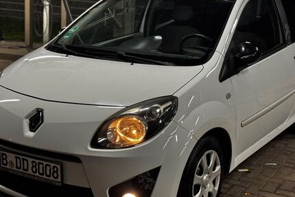 Renault Twingo 144.000 km 2.400 &euro; Berlin 13403