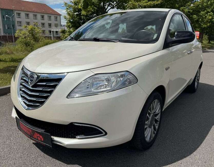 Lancia Ypsilon 65.874 km 7.800 € Leipzig 04129