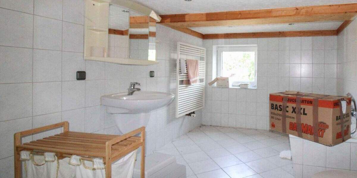 Denkmalgeschütztes EFH mit Gestaltungspotenzial in Vorstadtlage 7 zimmer