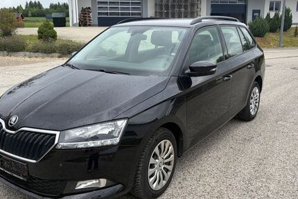 Skoda Fabia 117.000 km 8.900 &euro; Inning am Holz 84416