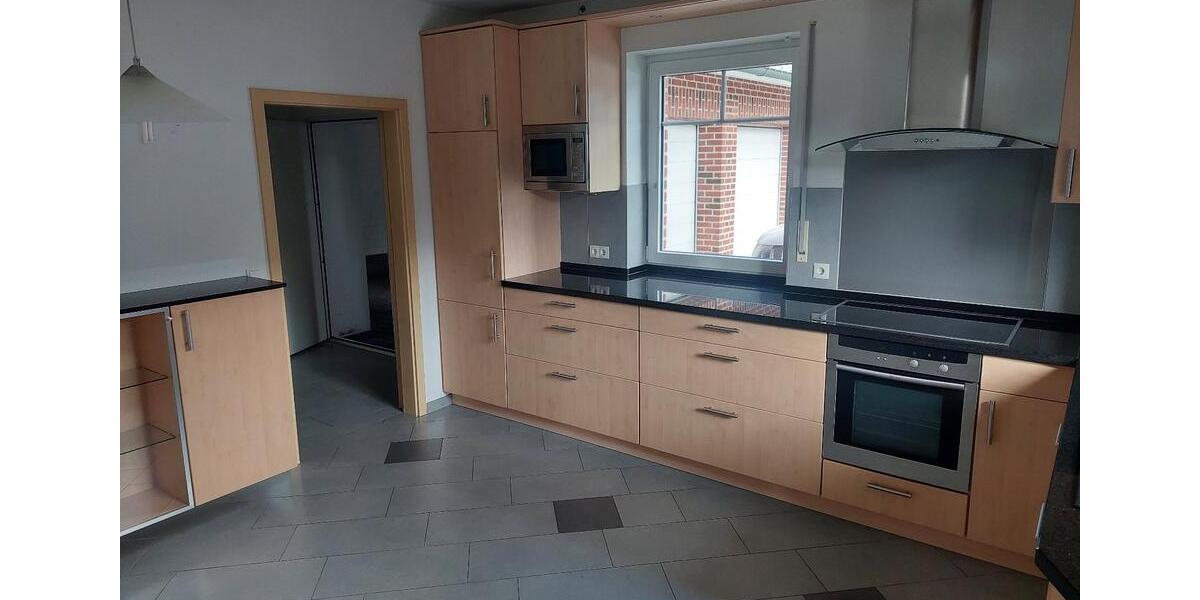 Einfamilienhaus Uelsen - 9 Zimmer, 155 m&sup2;, 449.000&euro; | Angebot:26665575