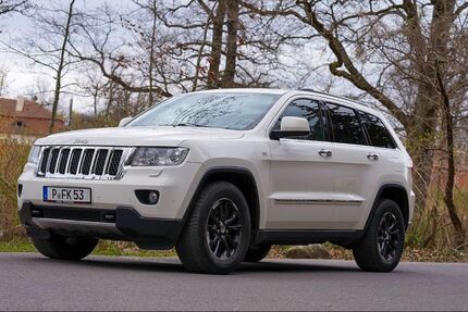 Jeep Grand Cherokee 188.000 km 12.600 € Leipzig 04179