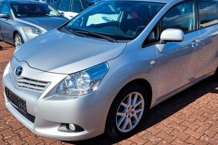 Toyota Verso 169.297 km 6.990 &euro; Halle (Westfalen) 33790