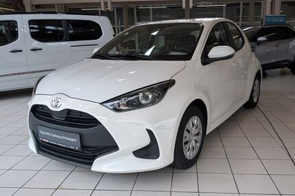 Toyota Yaris 10.079 km 23.490 &euro; Kaiserslautern 67661