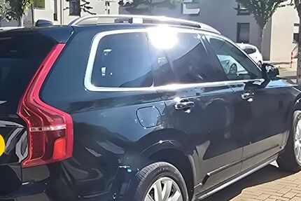 Volvo XC90 152.550 km 28.400 &euro; Düsseldorf 40227