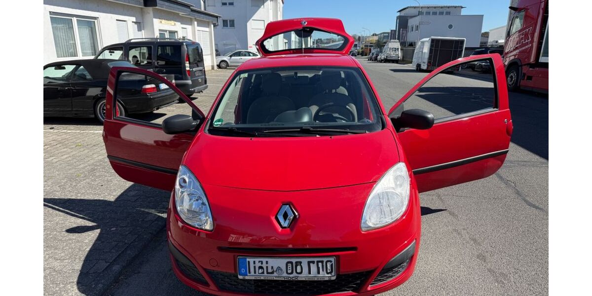 Renault Twingo 108.000 km 2.499 &euro; Gros-Zimmern 64846