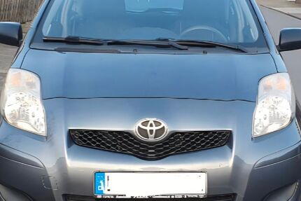Toyota Yaris 70.900 km 3.800 &euro; Hameln 31787