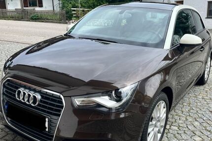 Audi A1 175.000 km 7.500 € Samerberg 83122