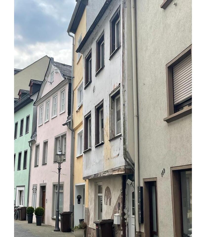 Schönes Objekt zum renovieren in Koblenz Ehrenbreitstein.