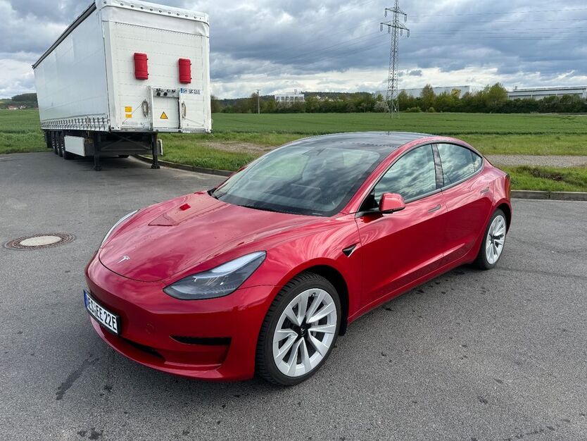 Tesla Model 3 12.500 km 30.940 € Bad Neustadt 97616