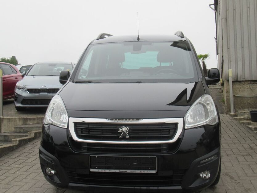 Peugeot Partner 82.144 km 10.690 € Herne 44653