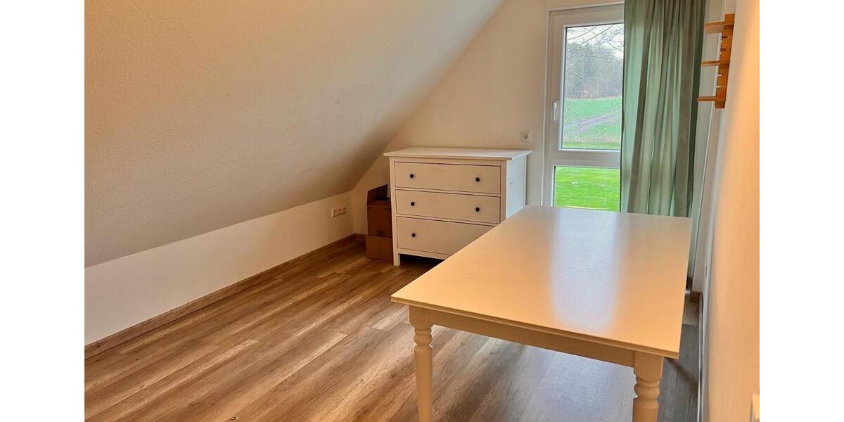 Einfamilienhaus Espelkamp - 7 Zimmer, 360 m&sup2;, 500.000&euro; | Angebot:26698963