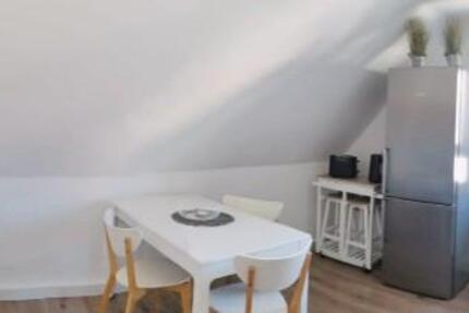 Zwei Wohnungen. Toplage. Nachhaltige Rendite. Siegen-Wellersberg. 4 zimmer