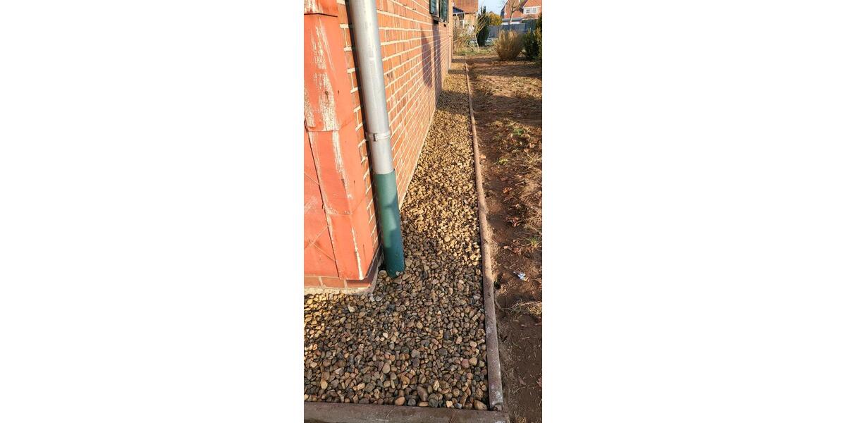 Einfamilienhaus Hillerse - 8 Zimmer, 220 m&sup2;, 1.500&euro; | Angebot:25384739