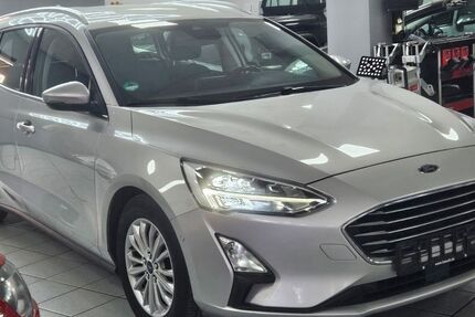 Ford Focus 182.000 km 9.900 &euro; Limburg an der Lahn 65556