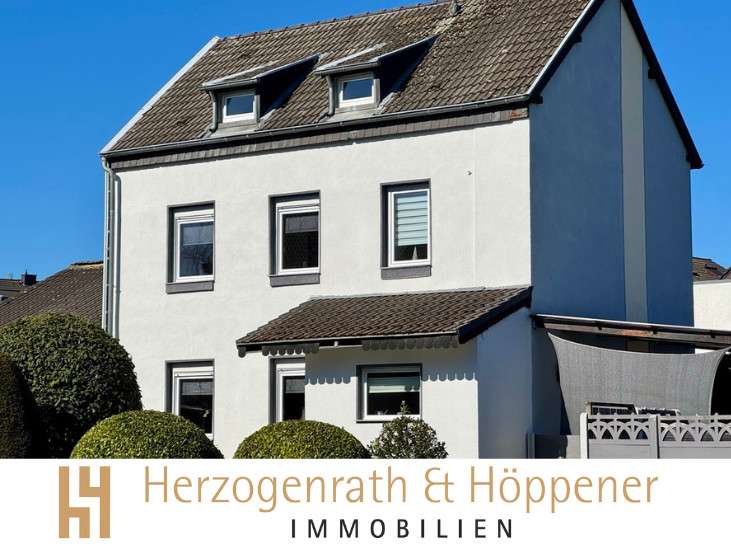 Haus zum Kaufen in Eschweiler Bergrath 299.000 € 128 m²