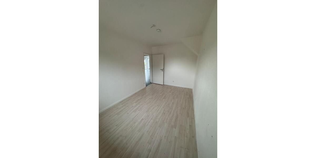 Etagenwohnung Erkelenz - 3 Zimmer, 111 m&sup2;, 1.490&euro; | Angebot:26045468