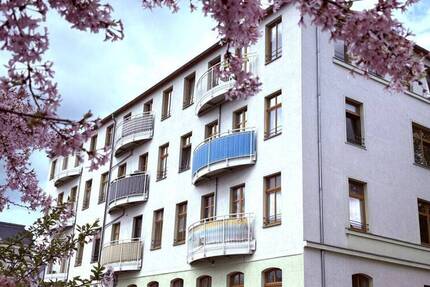 Seniorengerechte 1,5-RW, BJ. 1994, Nähe Schwanenteich+Zentrum, Balkon, Lift, Stellplatz, vermietet 1 zimmer