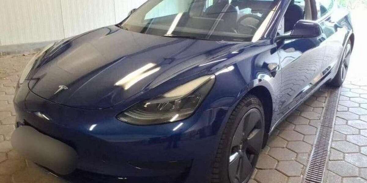 Tesla Model 3 69.842 km 20.000 &euro; Langenneufnach 86863